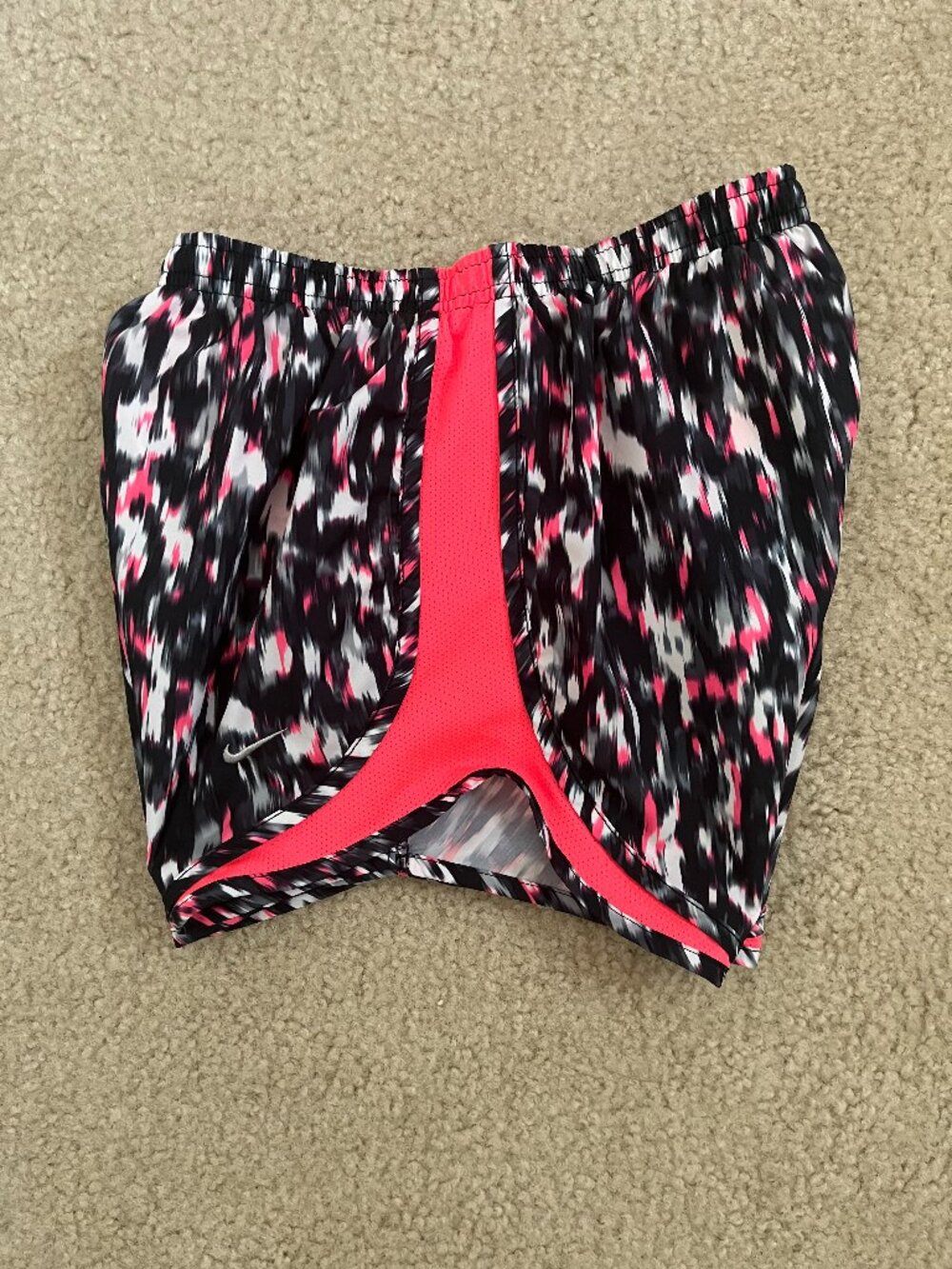 Nike Tempo Athletic Shorts • Size X-Small • Black / White / Pink
